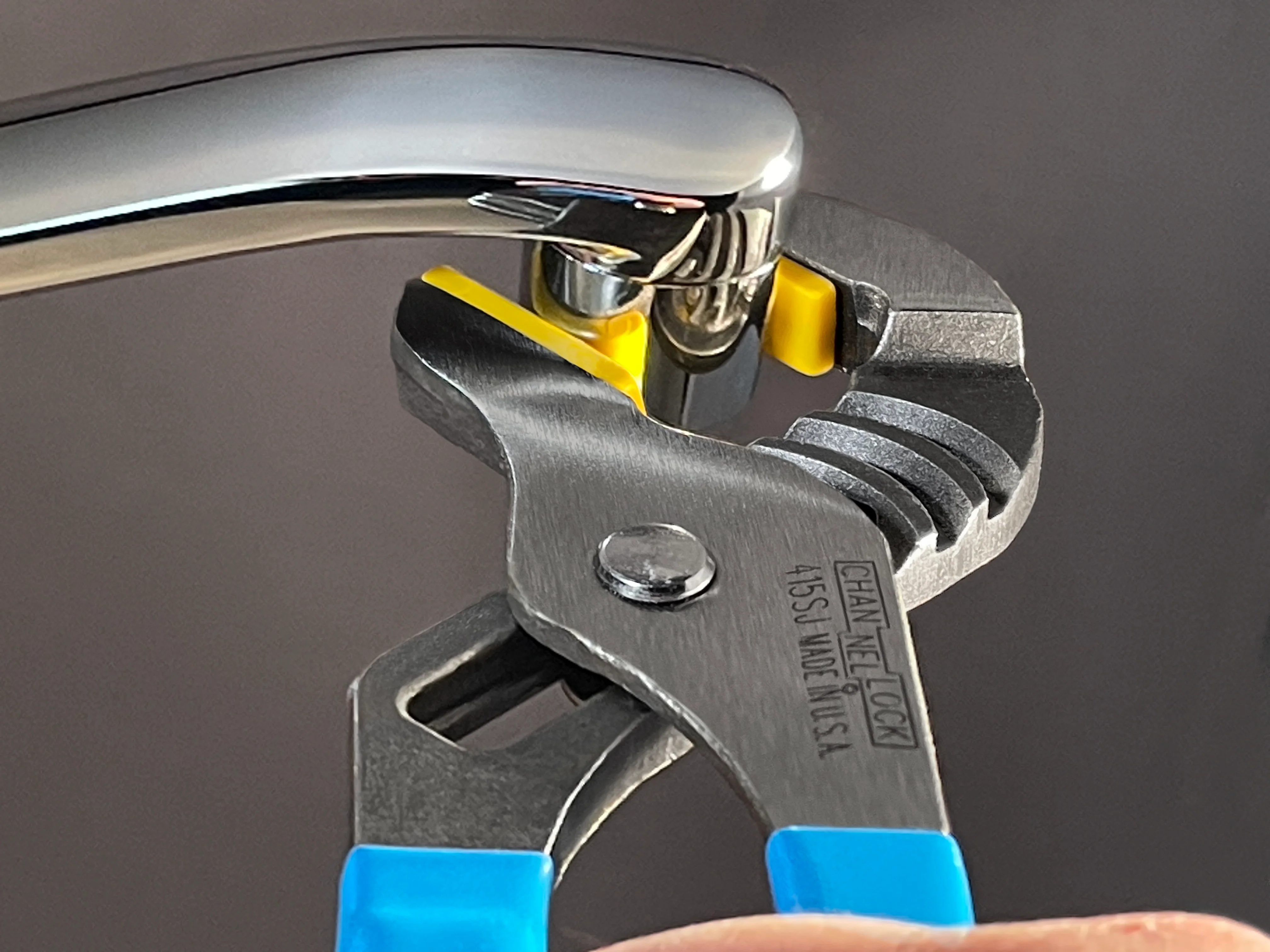 10-inch Soft Jaw Tongue & Groove Pliers (415SJ) - Image 6