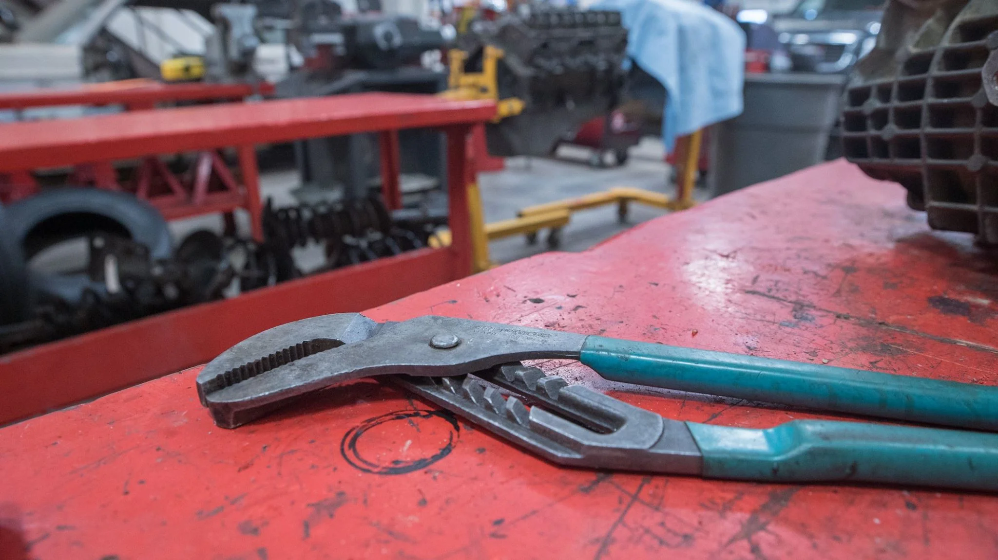 16.5-inch Straight Jaw Tongue & Groove Pliers (460) - Image 12